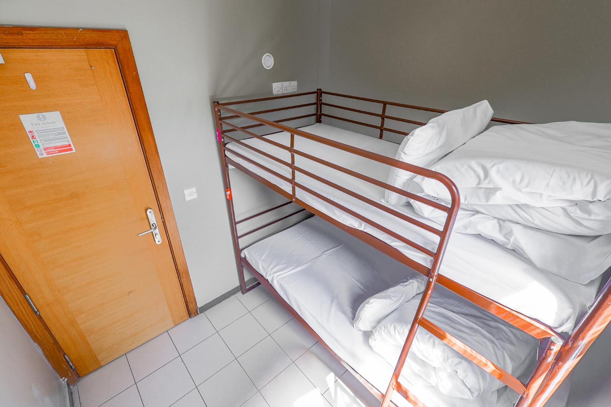 Hostel Rest Up *